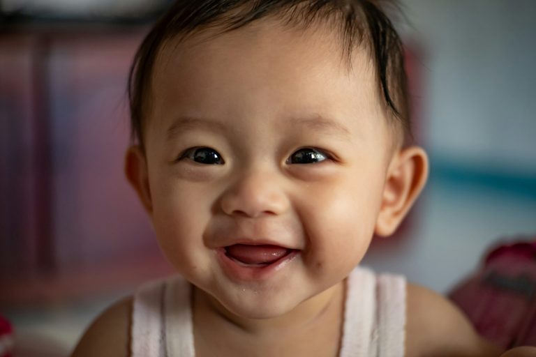 Pourquoi le sérum physiologique ne ressort pas par l’autre narine ? Solutions pour un lavage nasal efficace